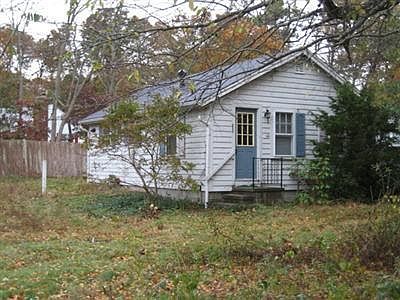 2nd image of 255 Old Craigville Road