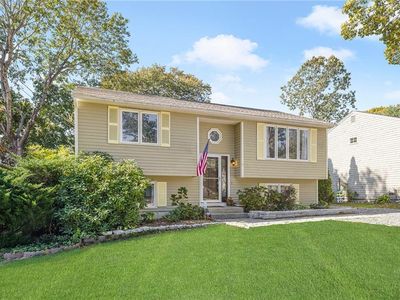 6 Sweet Fern Trl, Saunderstown, RI, 02874