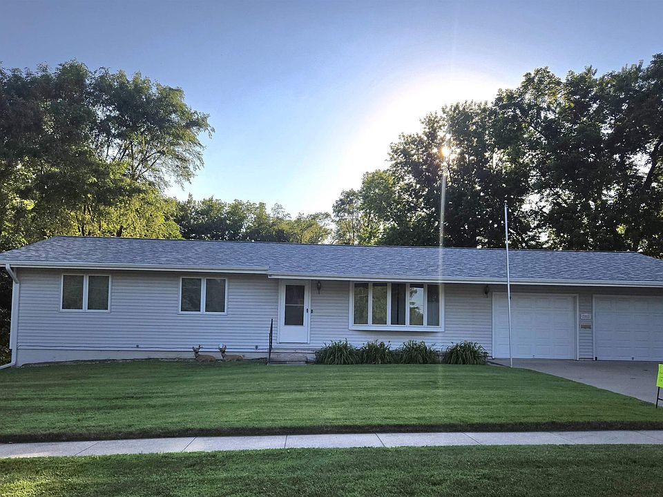 1st image of 308 N 15th St