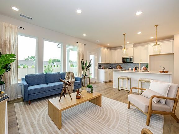 The Buskwick - Family Room