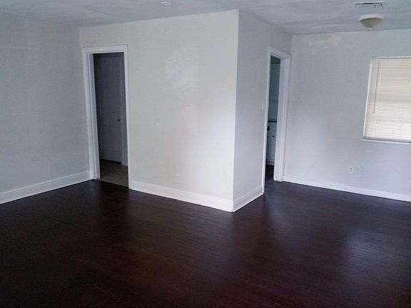 2nd image of 5914 Southmont St