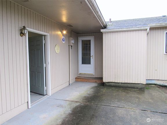 3rd image of 3430 Memorial Park Drive