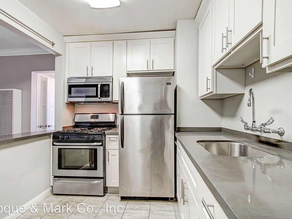 1st image of 2075 Penmar Ave