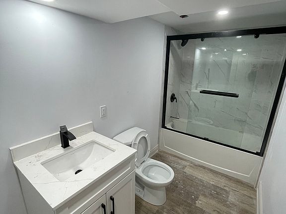 5th image of 110 Wren Pl
