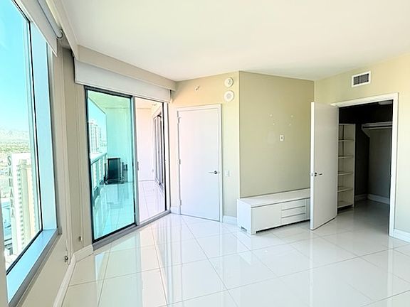 4th image of 222 Karen Ave Unit 2904