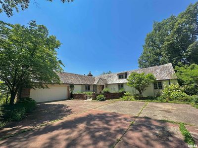 355 N Lakeview Dr, Salem, IL, 62881
