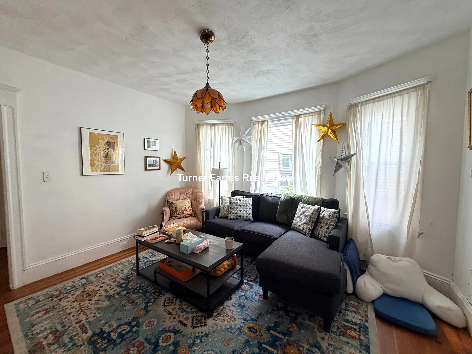 3 bed, 9999 sqft, $3,700 — Photo 1