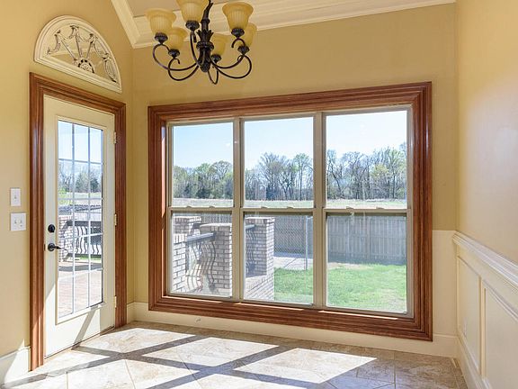 4th image of 7858 Trout Lily Dr
