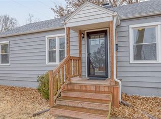 7540 Marty St, Overland Park, KS 66204