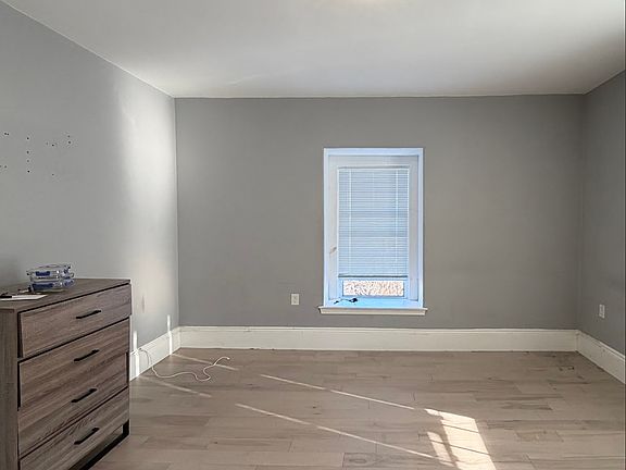 5th image of 1027-1029 Dorchester Ave #2