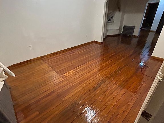 4th image of 4911 Arch St Floor 1