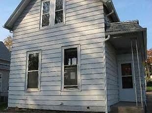 1st image of 1604 W 8th St
