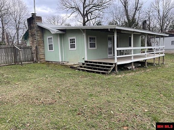 2nd image of 20725 Horseshoe Bend Rd
