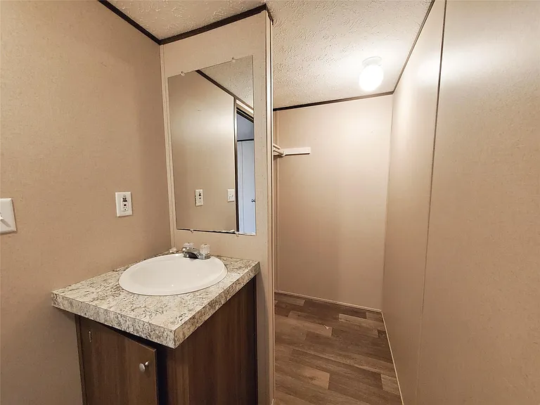 401 S Woodson St #1 — Photo 6