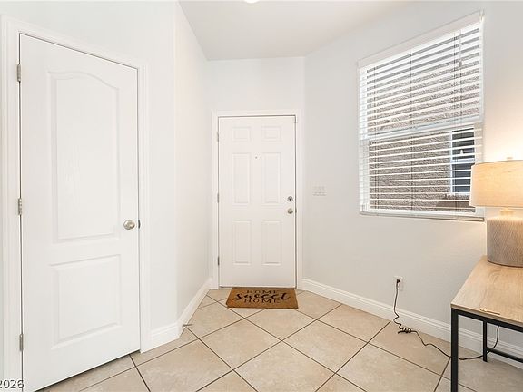 5th image of 7403 Benlomond Ave