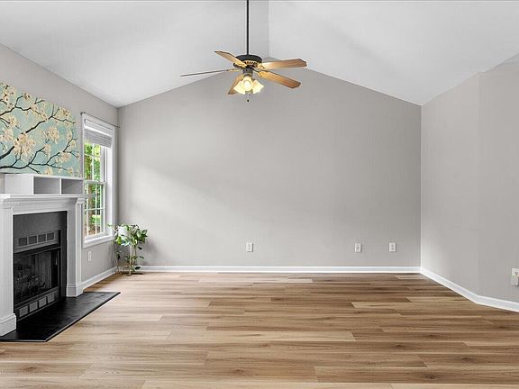 4th image of 3637 Ashton Glen Ln