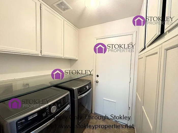 414 Verbena Ct — Photo 14