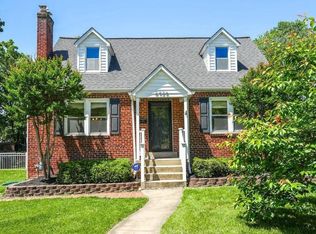 2926 Stuart Dr, Falls Church, VA 22042