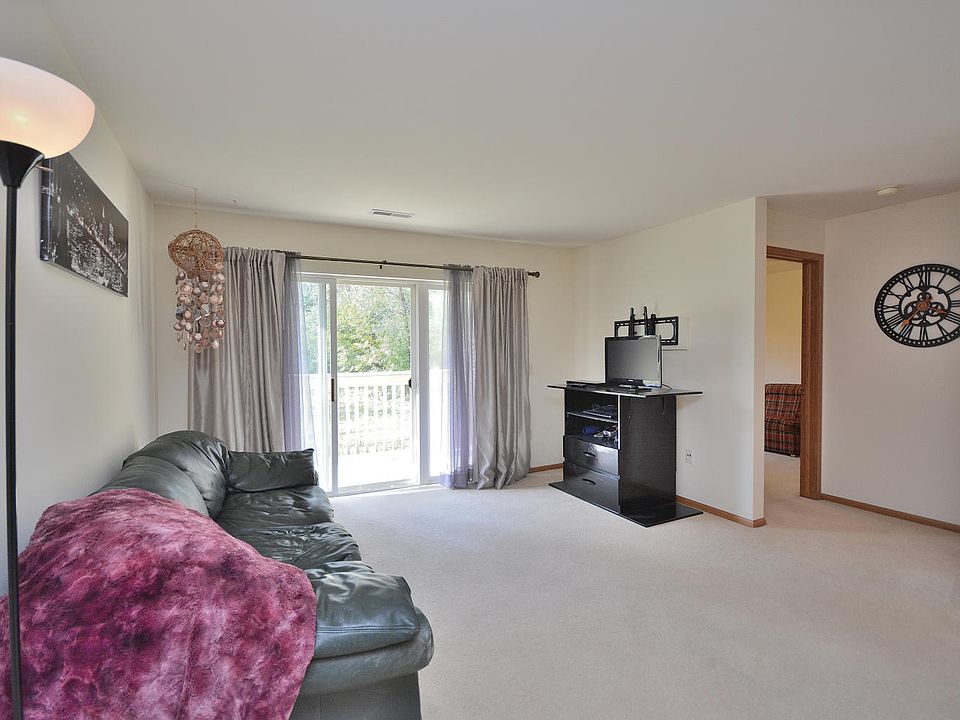 1st image of 530 Windstone Dr