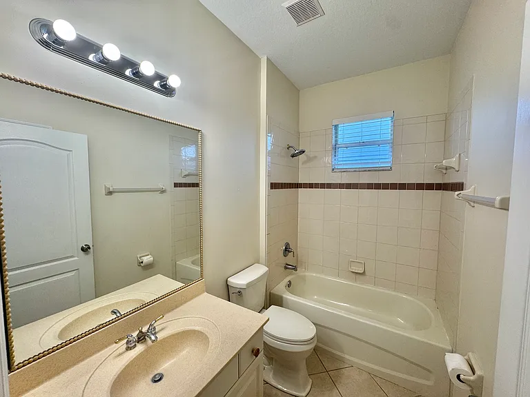 20367 Ardore Ln — Photo 11