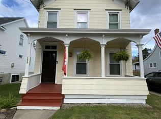 159 W Circular St, Saratoga Springs, NY 12866