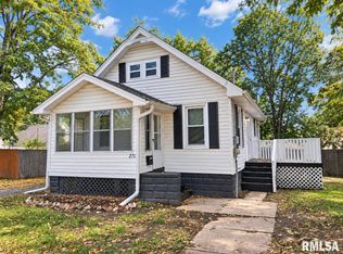 2712 N Ellis St, Peoria, IL 61604