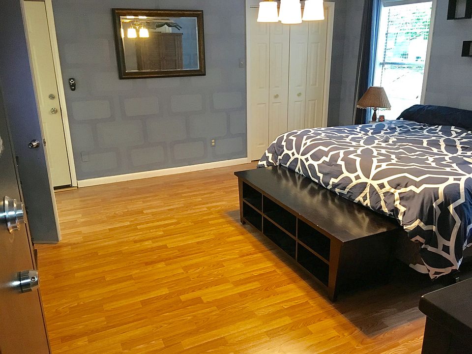 2nd image of 2691 Miller Ave