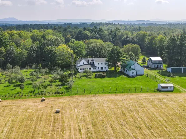 101 Fowles Road, Searsmont, ME 04973