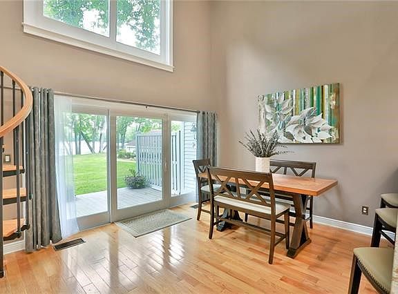 2nd image of 11 Waterside Close