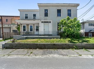 62 Center St, Amsterdam, NY 12010
