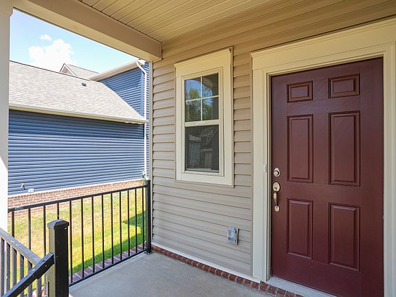 Homesite 551 Front Porch