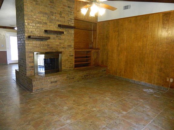 4th image of 5815 Wyoming Ave