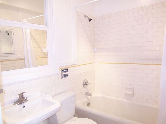 5th image of 625 Scott St APT 303