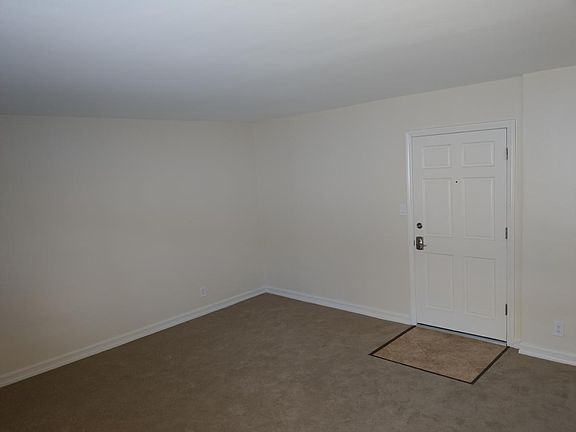 3rd image of 11821 Goshen Ave APT 09