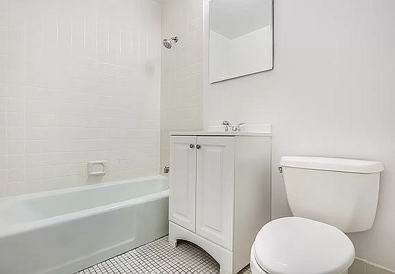 4th image of 322 W 57th St APT 21K