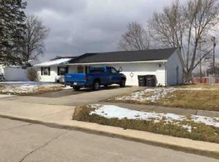 1915 Gladstone Dr, Fort Wayne, IN 46816
