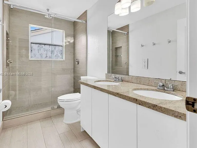 10766 Crescendo Cir #X — Photo 15