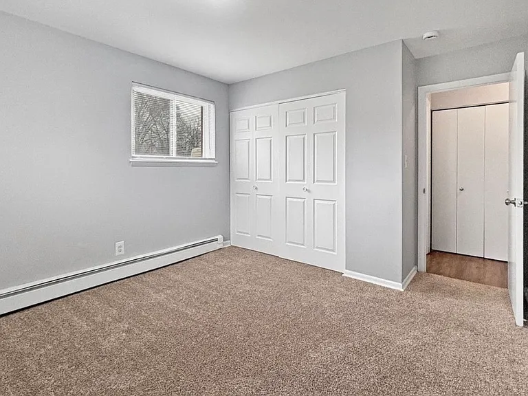 531 W 20th St #26 — Photo 4