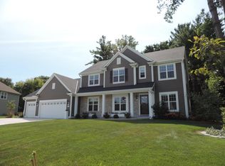 N25W27265 Orchard Ln, Pewaukee, WI