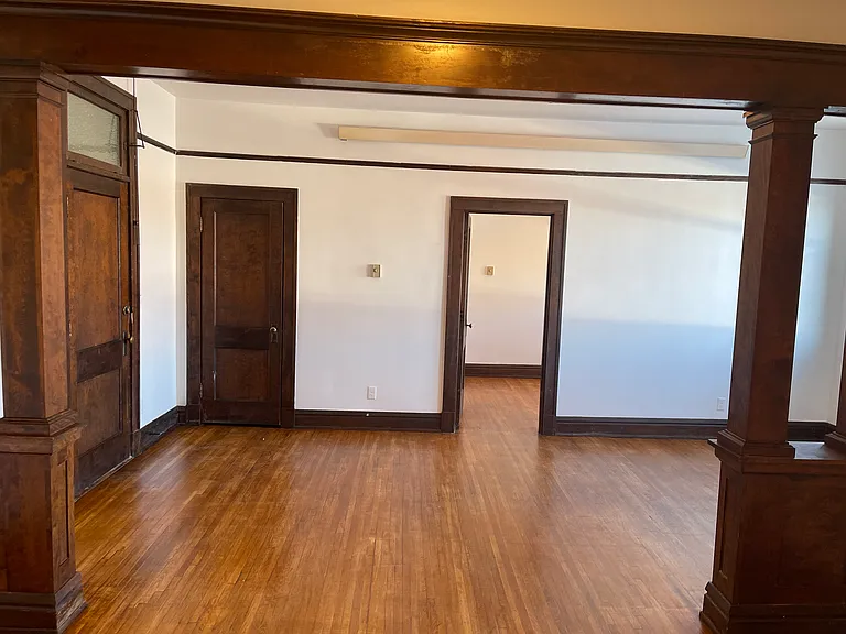 305 1/2 Grand Ave #2 — Photo 5