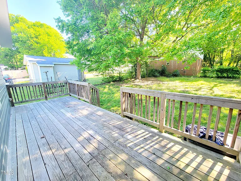 805 Coleman St — Photo 37