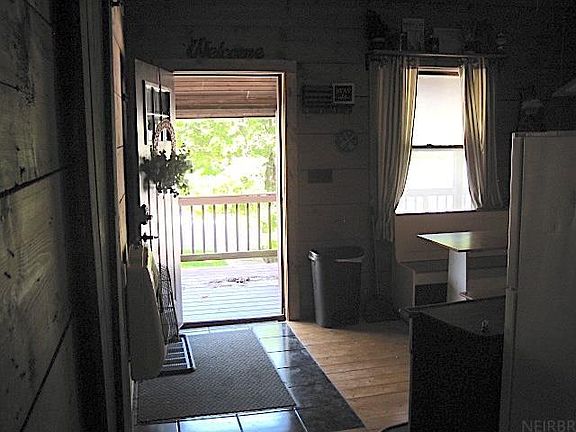 5th image of 613 C St