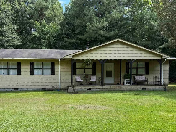 1044 Clement Rd, Russellville, AL 35654