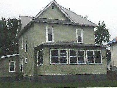 25 2nd St NW, Oelwein, IA, 50662