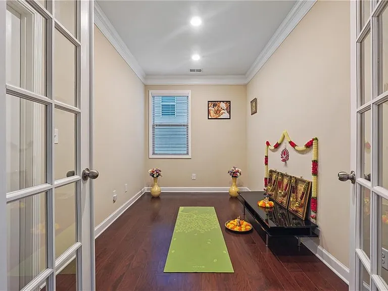 4305 Holton Ave — Photo 15