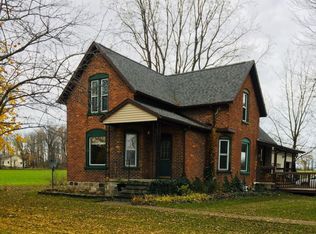 54 N Croswell Rd, Croswell, MI 48422