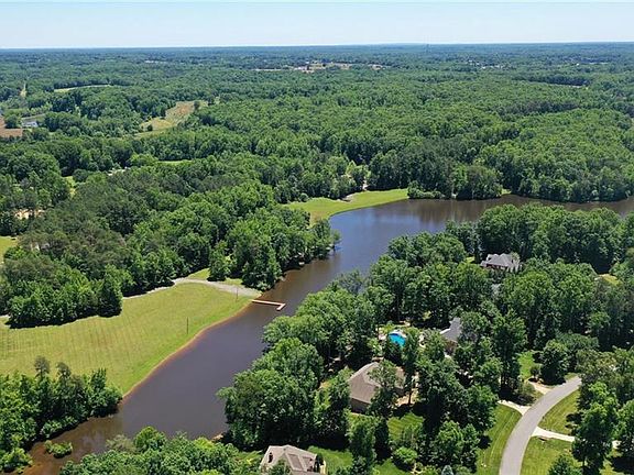 2nd image of 3600 Summit Lakes Dr