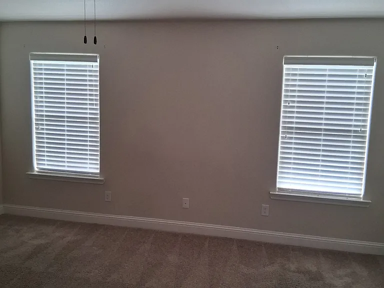 11109 Englewood Ave — Photo 18