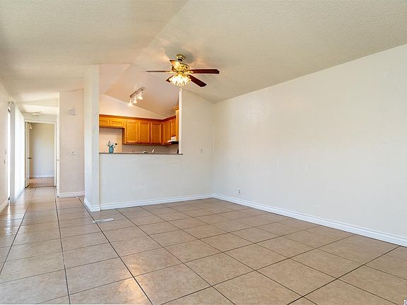 2nd image of 1563 Club Dr