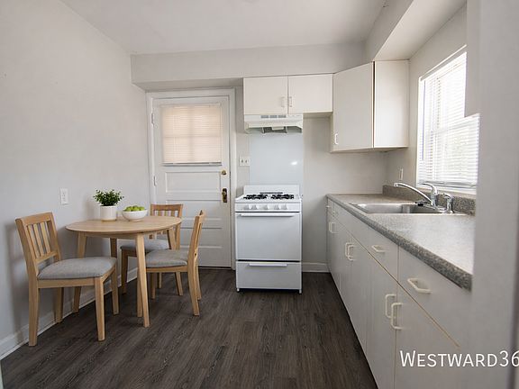 4th image of 1949 Hickory Rd #2E